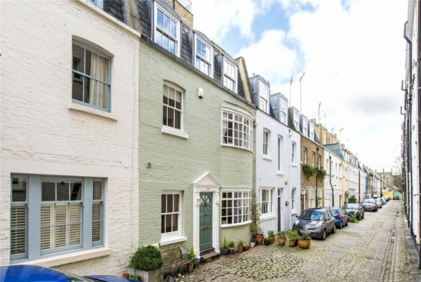 How to Extend Your Lease in 2025: A Seller and Landlord Guide