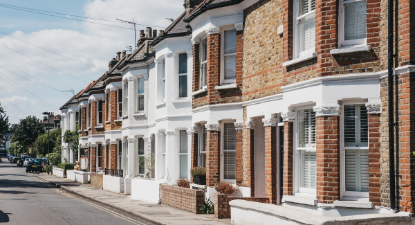 How to Price Your House Correctly: A Guide for UK Home Sellers