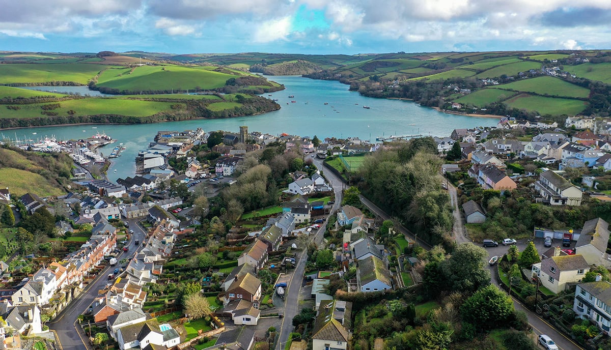 My Property Isn’t Selling; When Should I Consider Dropping the Asking Price?