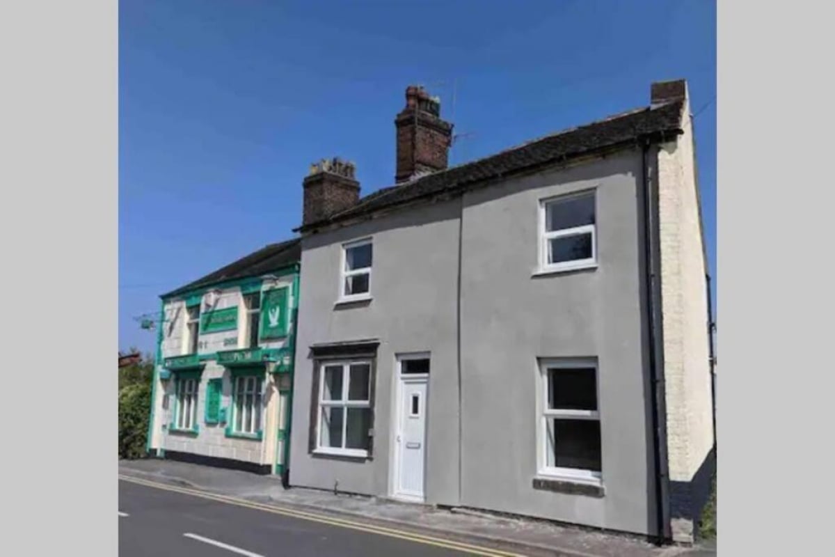 Newport Lane, Stoke-on-Trent, ST6