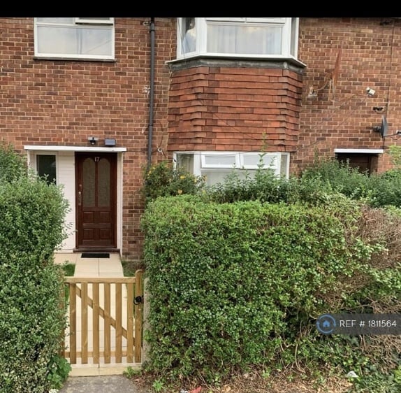 Viola Avenue, Feltham, TW14