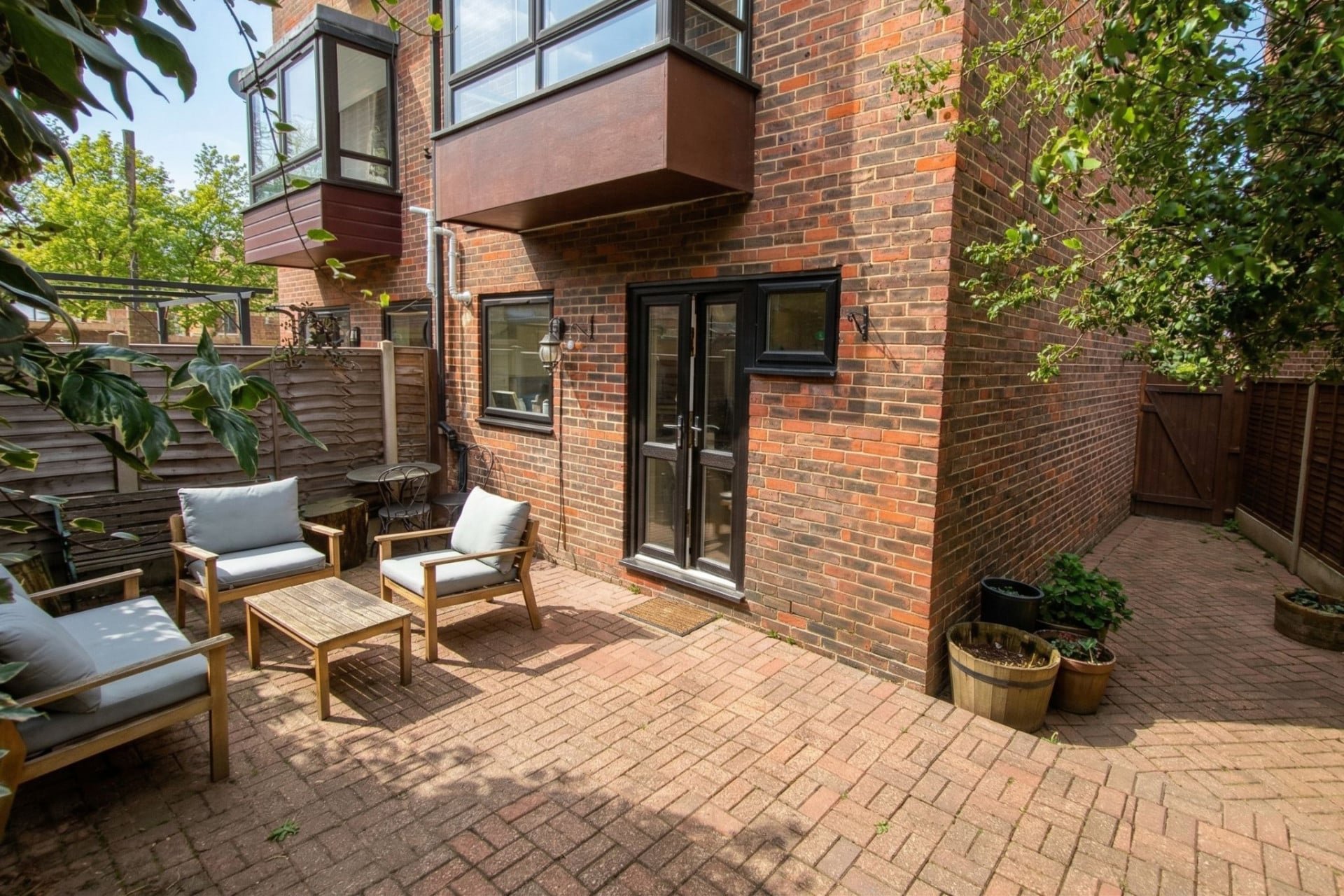 Barnfield Place, London, E14