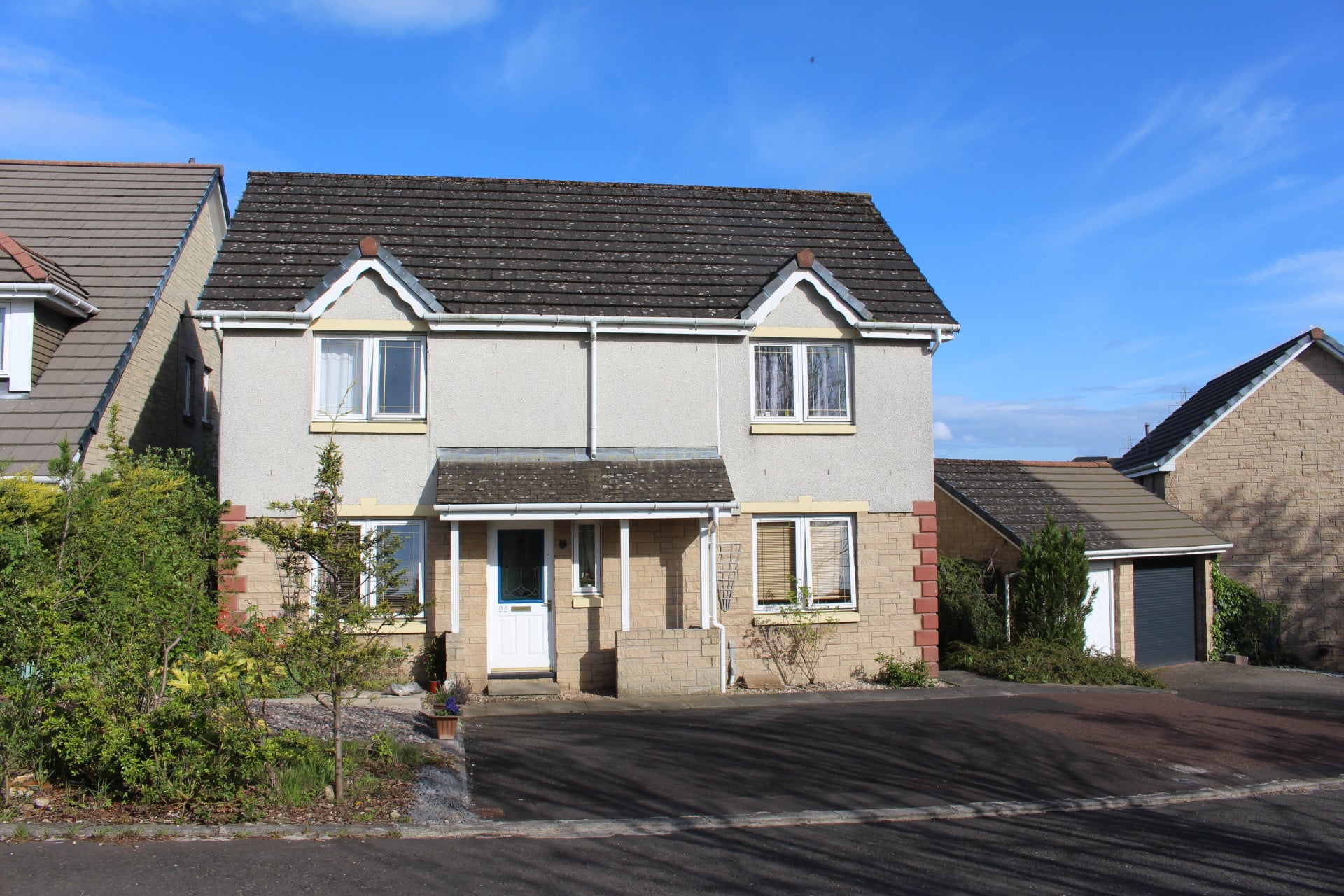 Brodick Gardens, Dunfermline, KY11