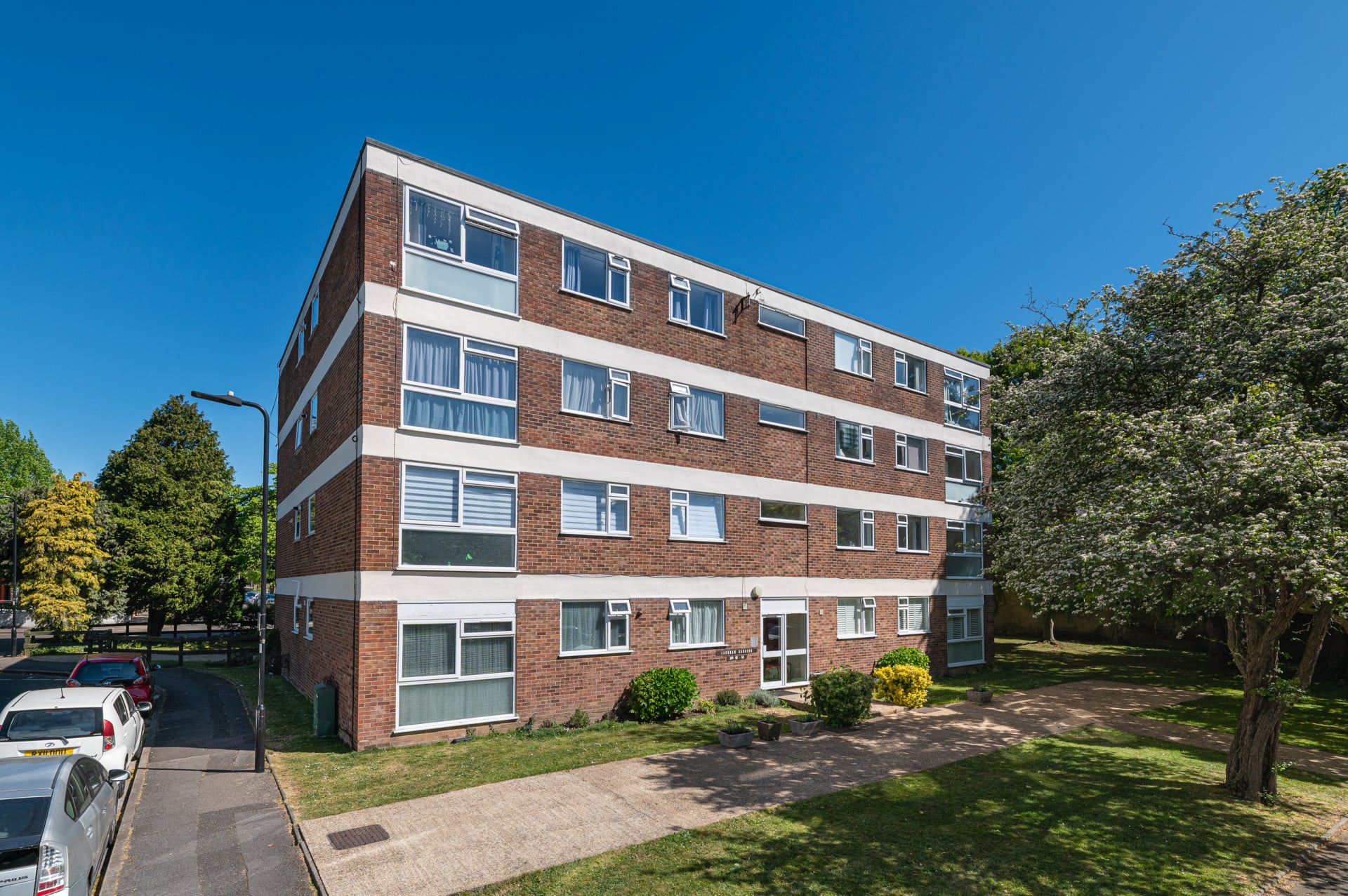 Langham Gardens, Ealing, W13