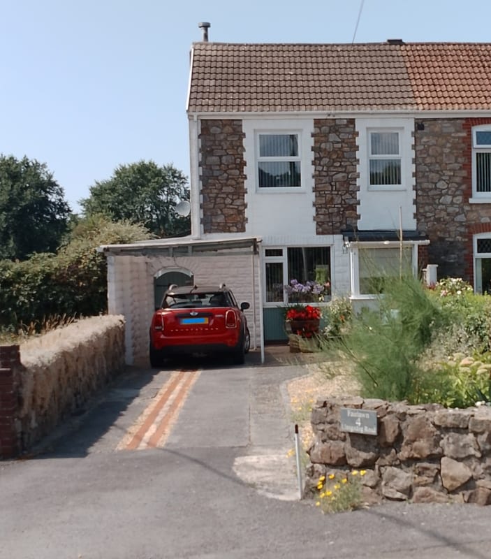 Entrance Porch 4.06ft x 6.10ft, photo 2