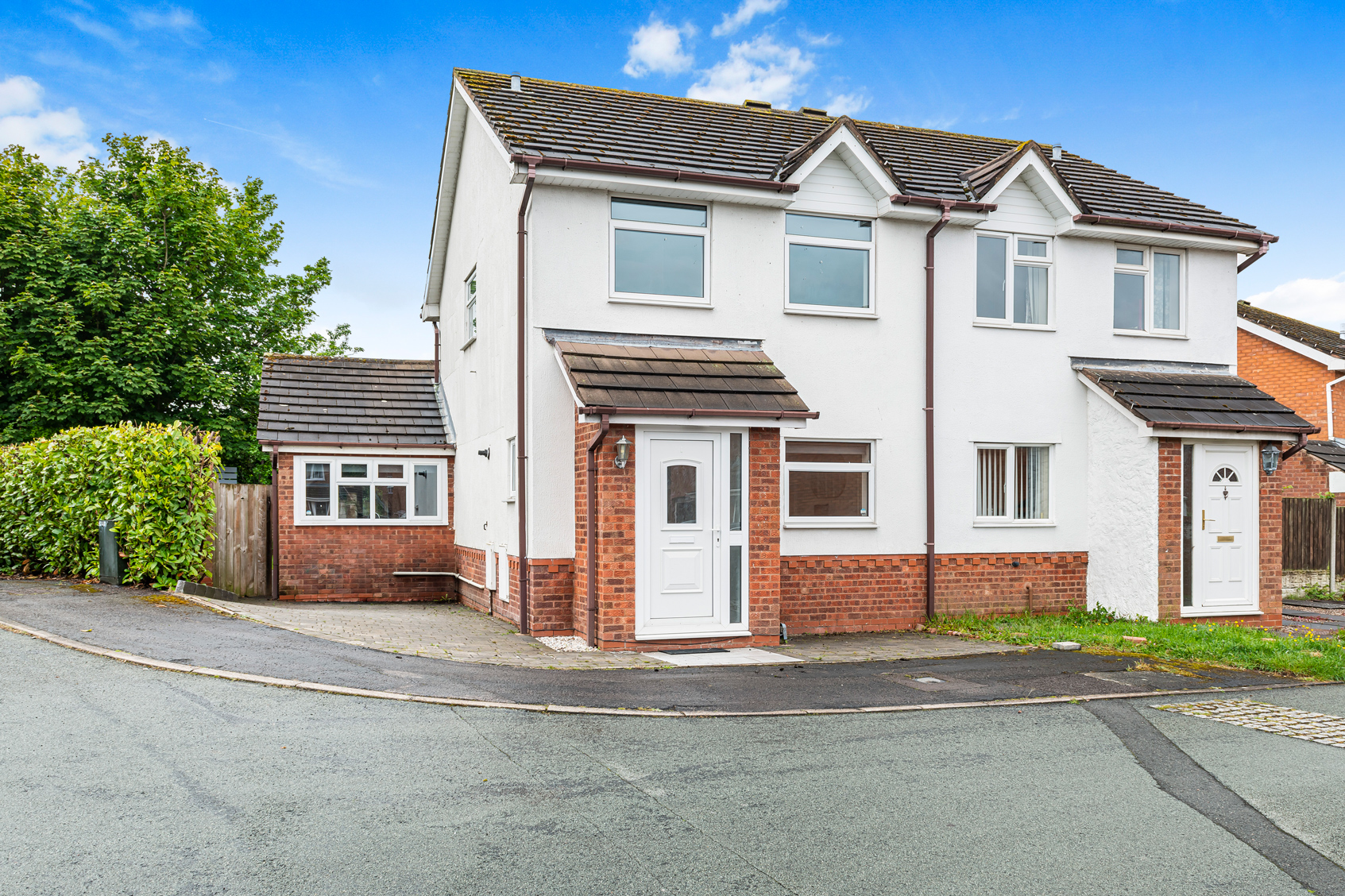 Flinn Close, Lichfield, WS14