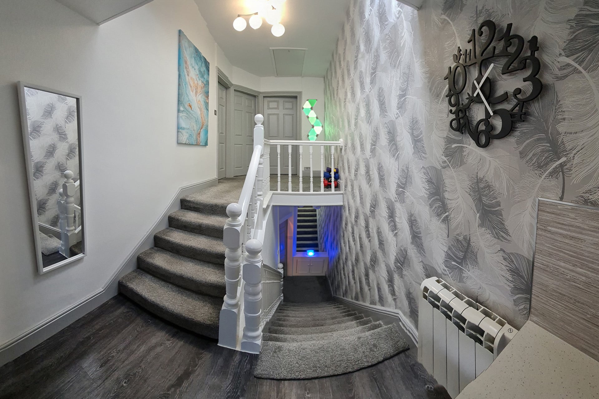 Entrance hall 2.25m x 4.00m