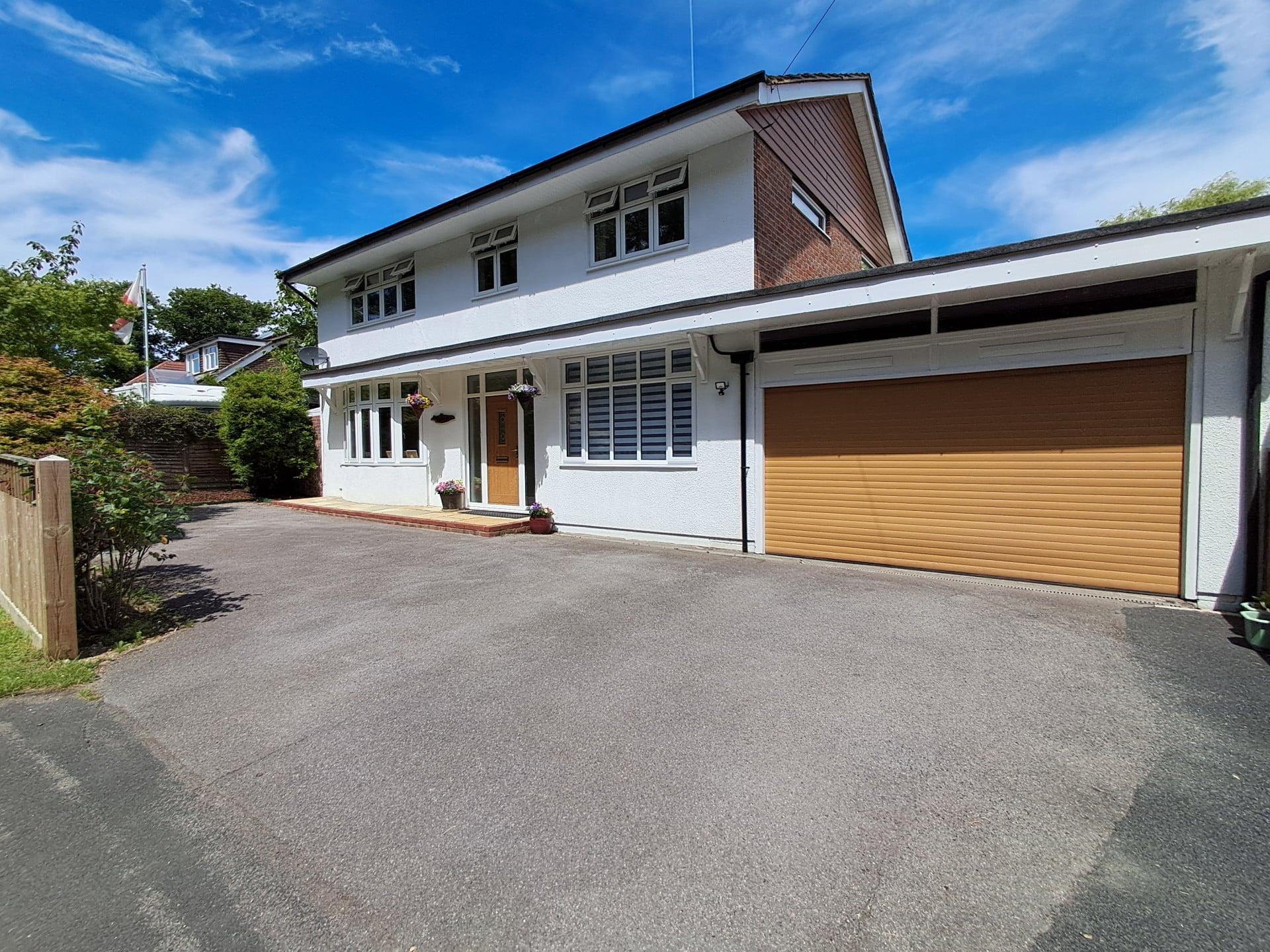 Entrance Hall 7.50ft x 15.10ft