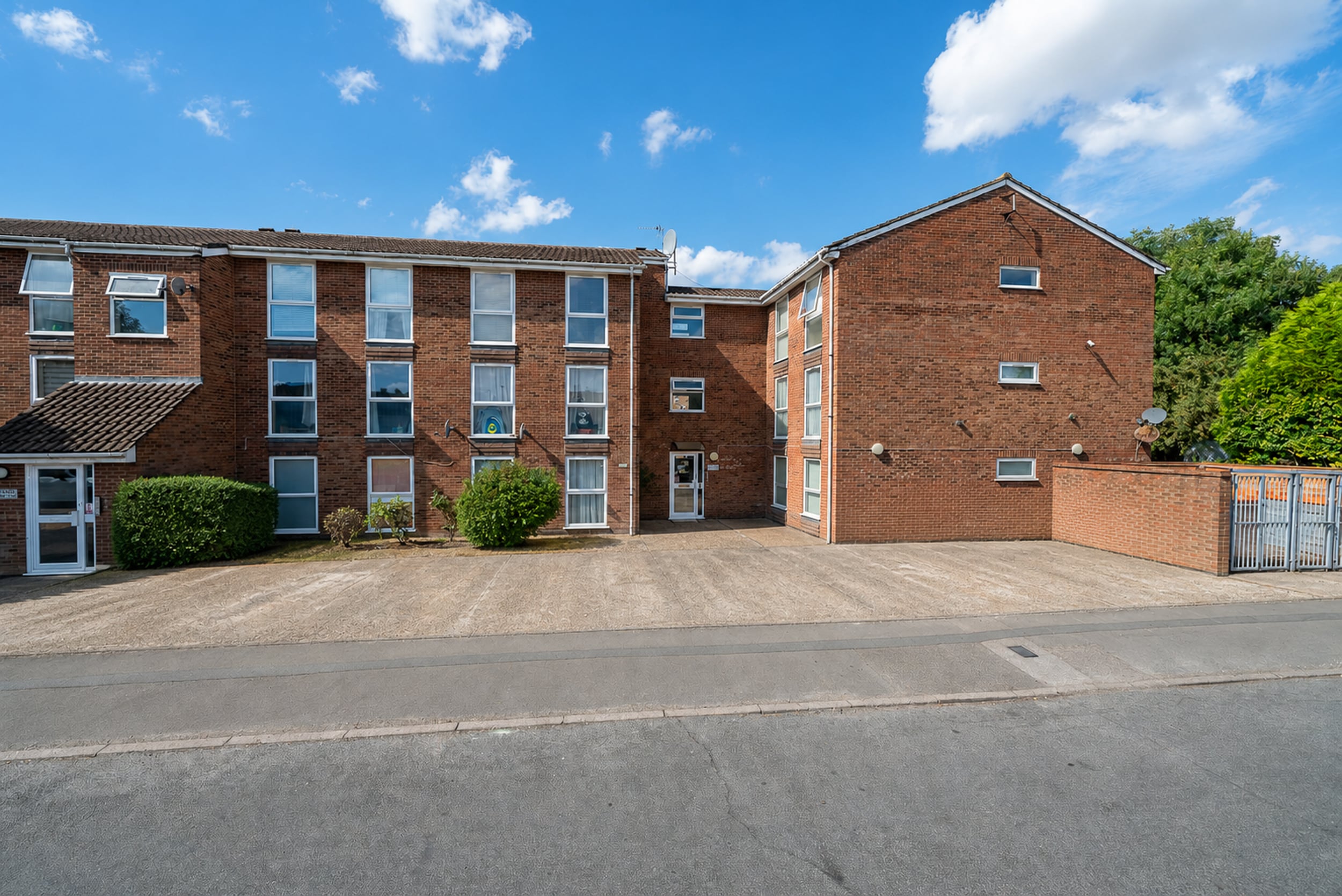 Shurland Avenue, Barnet, EN4