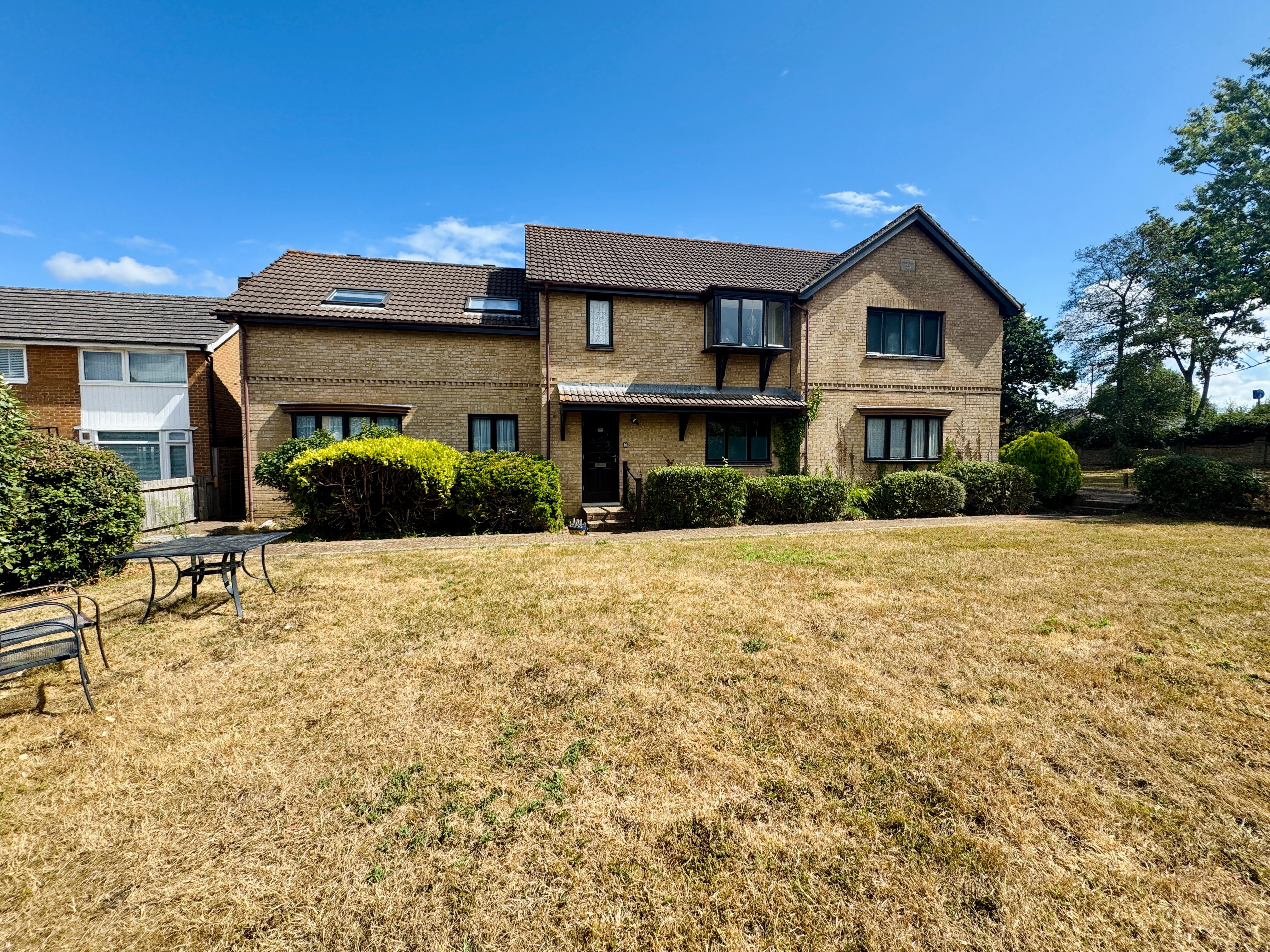 Forest Court, Ulster Crescent, Newport, PO30