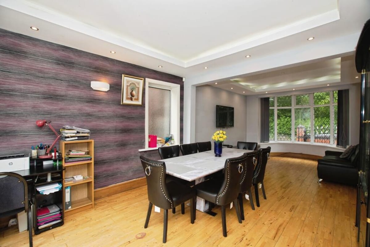 New Hall Lane, Preston Lancashire, PR1 4TD, photo 10