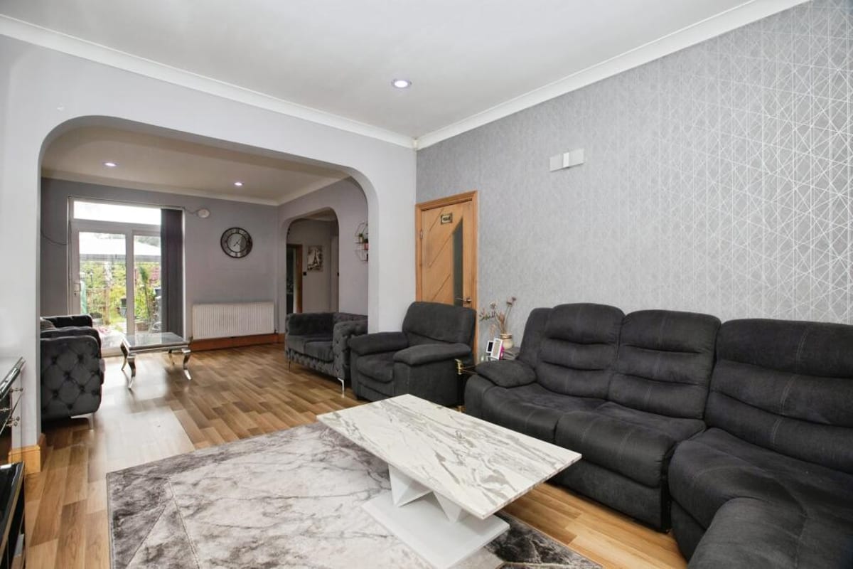 New Hall Lane, Preston Lancashire, PR1 4TD, photo 6